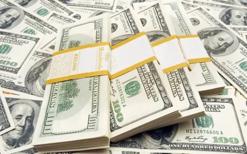 انخفاض الدولار أمام الجنيه يخسر 10 قروش ويسجل 47.67 جنيه للبيع